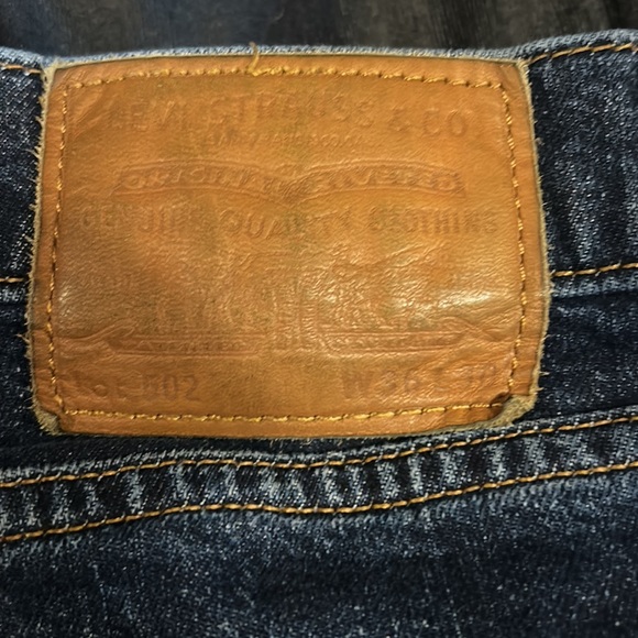 Men’s Levi jeans - Picture 3 of 3